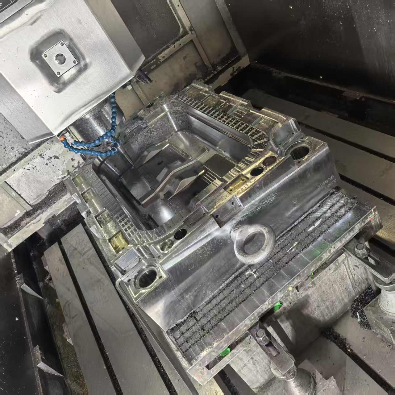 CNC machining of the child car seat mold cavity